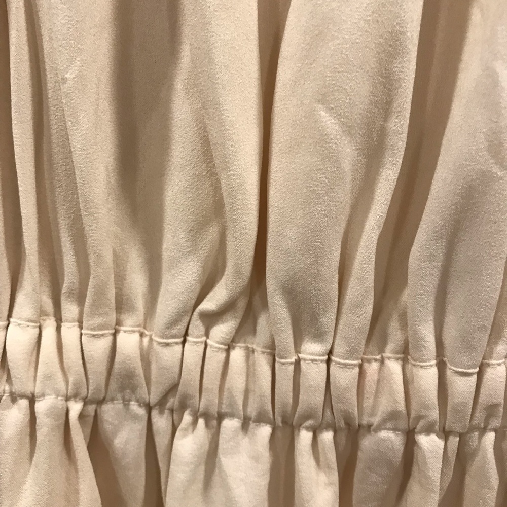 Beautiful Dress with lace detail-New✨ - Picture 6 of 16